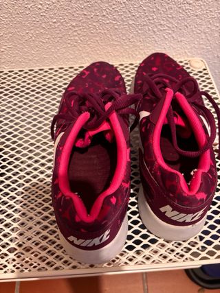 Zapatillas Nike Rosas y Moradas