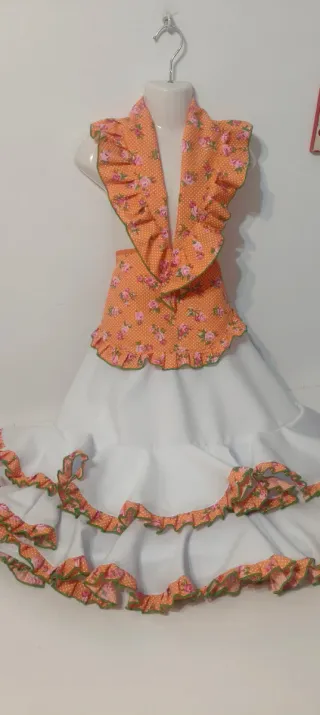 Falda flamenca niña con mantoncillos y delantal .n