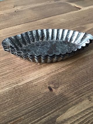 4 Antiguos moldes de metal para repostería