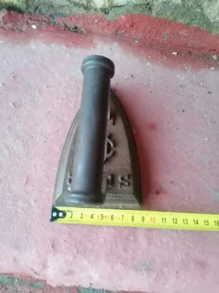 Plancha antigua de hierro