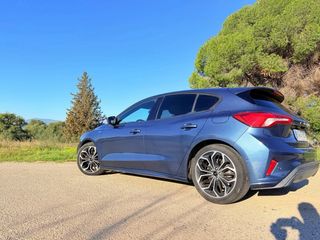 Ford Focus 2018 ST Line