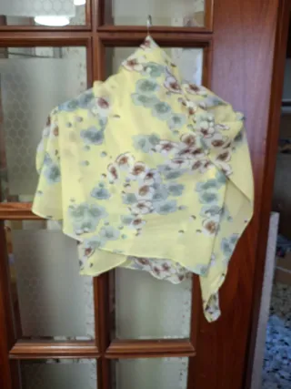 Foulard donna giallo floreale