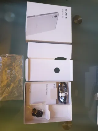 Scatola Sony Xperia Z5 Graphite Black