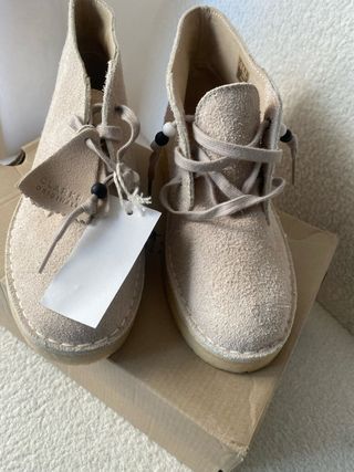 Botas Clarks Desert Boots Beige Suede.
