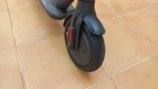 Monopatín Eléctrico Xiaomi Mi. Con casco con luces