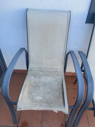 3 Sillas de Terraza (Tela Rota)