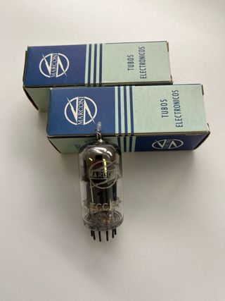 Válvula Marconi ECC85