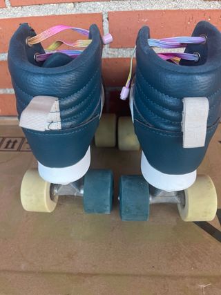 Patines 4 ruedas talla 33