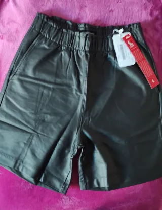 80% de descuento! Shorts efecto piel Talla S NUEVO