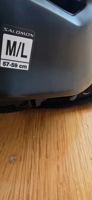 Casco de esquí Salomon Negro modelo Cruiser