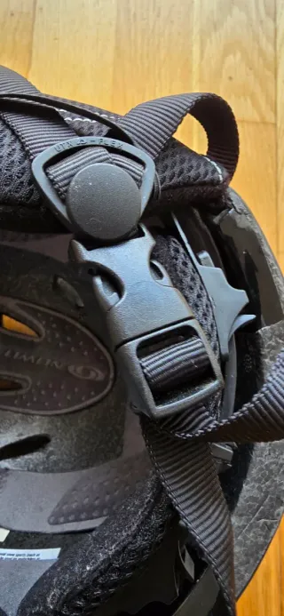 Casco de esquí Salomon Negro modelo Cruiser