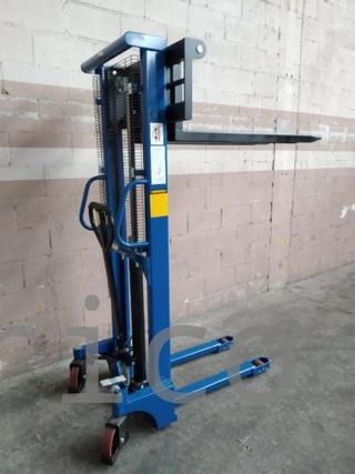 Apilador Manual 2000 Kg - 1600 mm - 16003