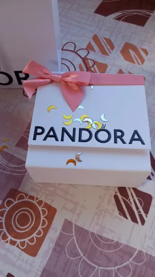 Bolsa y Cajas Pandora