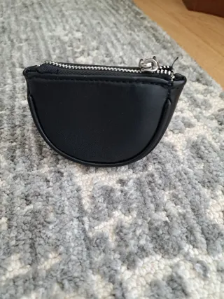 Monedero negro media luna