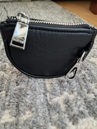 Monedero negro media luna