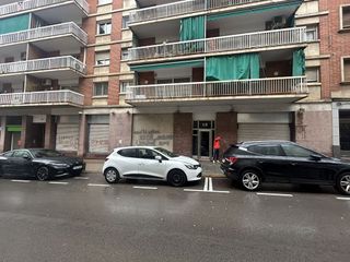 Local comercial en venta en Plaça Catalunya en Manresa