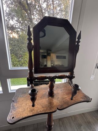 Antiguo atril- tocador sacristía XIX