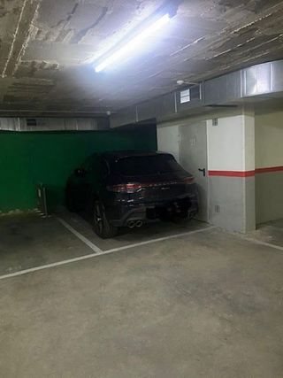 Garaje en venta en Centre en Sabadell