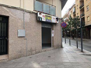 Local comercial en venta en Riu en Santa Coloma de Gramanet