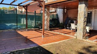 Casa pareada en alquiler en Camarma de Esteruelas