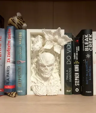 Book Nook Stranger Things