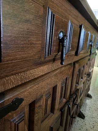 Aparador madera oscura cajones y puertas 160/82/33