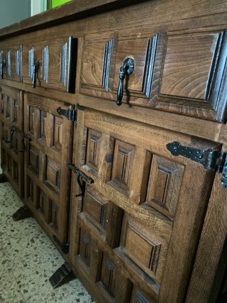 Aparador madera oscura cajones y puertas 160/82/33