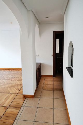 Piso en alquiler en Numancia - San Fernando en Santander