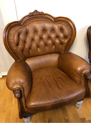 Sofá y sillón Luis XV piel marrón