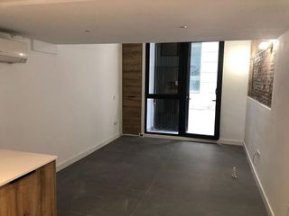 Piso en venta en El Raval en Barcelona