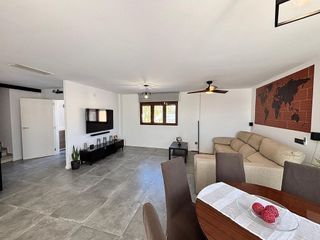 Chalet en alquiler en Los Girasoles en San Vicente del Raspeig/Sant Vicent del Raspeig