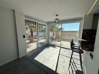 Chalet en alquiler en Los Girasoles en San Vicente del Raspeig/Sant Vicent del Raspeig