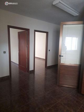 Oficina en alquiler en Villacerrada - Centro en Albacete