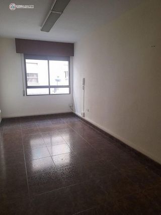 Oficina en alquiler en Villacerrada - Centro en Albacete