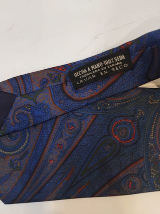 Corbata Massimo Dutti Seda Hecha a Mano