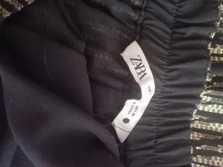 Falda Zara larga de fiesta negra y dorada