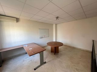 Oficina en venta en Centro - Doña Mercedes en Dos Hermanas