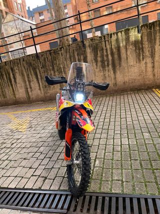KTM 690 Enduro Rally Moto