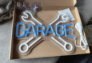 Letrero Neón Garaje Cruzado