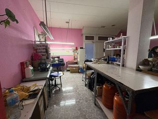 Local comercial en venta en Singuerlín - Can Franquesa - Les Oliveres en Santa Coloma de Gramanet