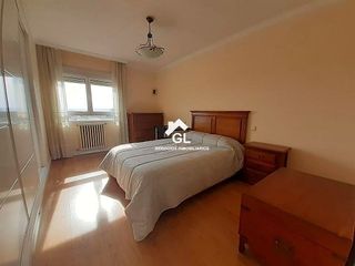 Piso en alquiler en Hospital - Parque sur en Albacete