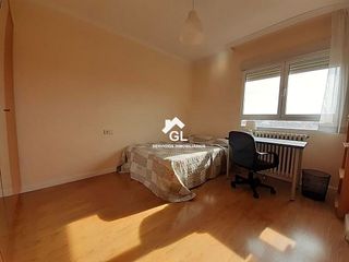 Piso en alquiler en Hospital - Parque sur en Albacete