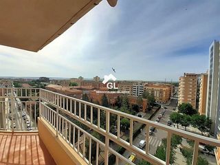 Piso en alquiler en Hospital - Parque sur en Albacete