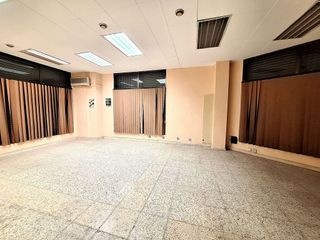 Local comercial en venta en Martorell