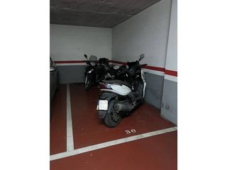 Garaje en venta en Eixample - Sant Oleguer en Sabadell