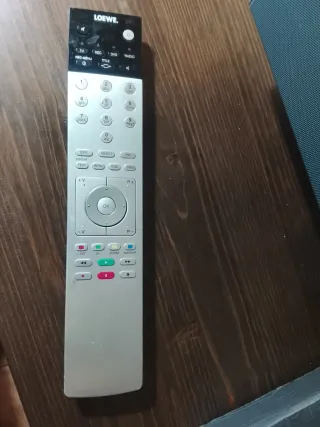 TV Loewe modelo 26S Plata y Negro