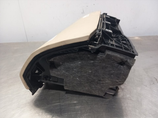 GUANTERA MERCEDES-BENZ CLASE E (BM 212) LIM. OM64