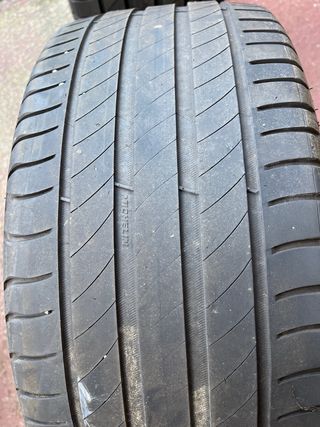 NeumaticoMichelin Primacy 4 225/40 R18 40% de vida