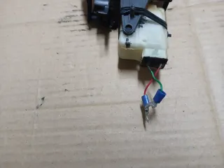 Fechadura Mala Citroën Saxo