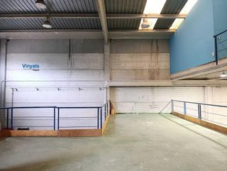 Nave industrial en venta en Santa Eulàlia de Ronçana